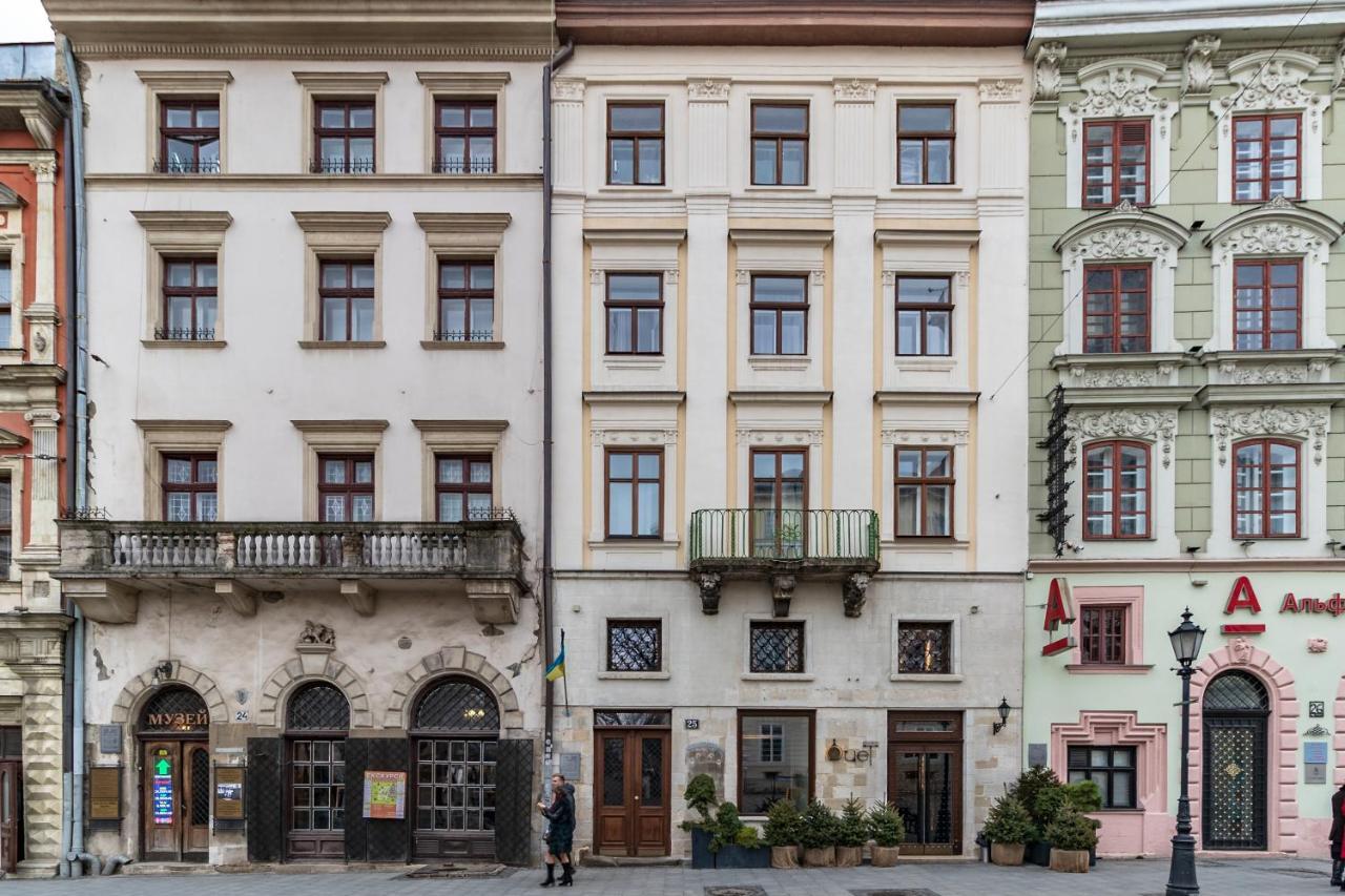 Grand Apartments On Rynok Square Leópolis Exterior foto